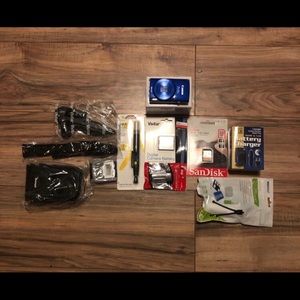 Cannon power shot Elph 190 IS with accessories